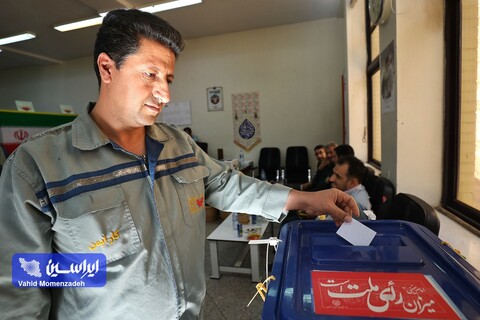 برگزاری انتخابات ریاست جمهوری در ناحیه نورد سرد شرکت فولاد مبارکه