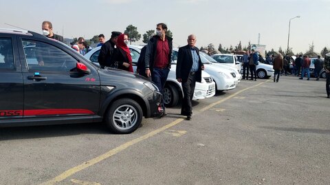 قیمت خودرو در بازار آزاد آب رفت! / کاهش قیمت انواع خودرو برای دومین هفته متوالی