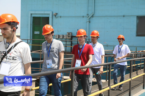 بازدید دانش‌آموزان نخبه شرکت کننده در المپیاد فیزیک از شرکت فولاد مبارکه