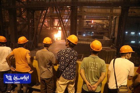 بازدید دانش‌آموزان نخبه شرکت کننده در المپیاد فیزیک از شرکت فولاد مبارکه