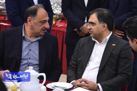 نشست صمیمی شرکت فولاد مبارکه و شرکای کسب و کار عرصه لوازم خانگی