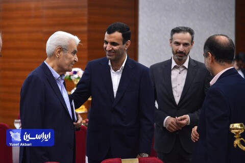 نشست صمیمی شرکت فولاد مبارکه و شرکای کسب و کار عرصه لوازم خانگی