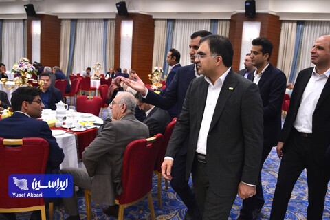 نشست صمیمی شرکت فولاد مبارکه و شرکای کسب و کار عرصه لوازم خانگی