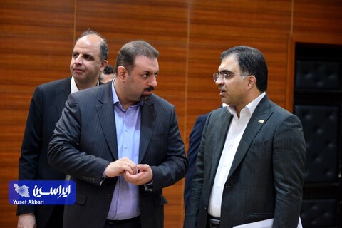 نشست صمیمی شرکت فولاد مبارکه و شرکای کسب و کار عرصه لوازم خانگی