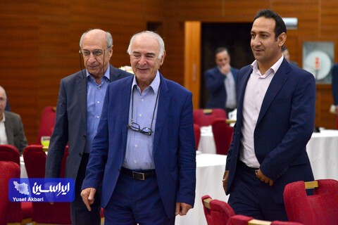 نشست صمیمی شرکت فولاد مبارکه و شرکای کسب و کار عرصه لوازم خانگی