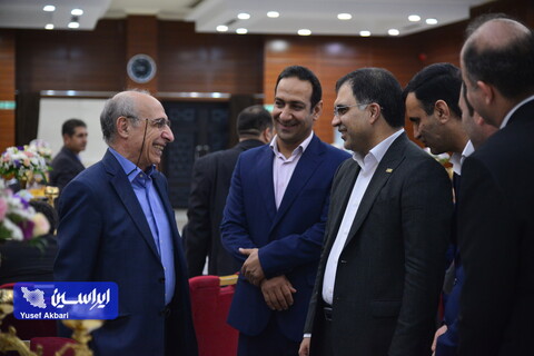 نشست صمیمی شرکت فولاد مبارکه و شرکای کسب و کار عرصه لوازم خانگی