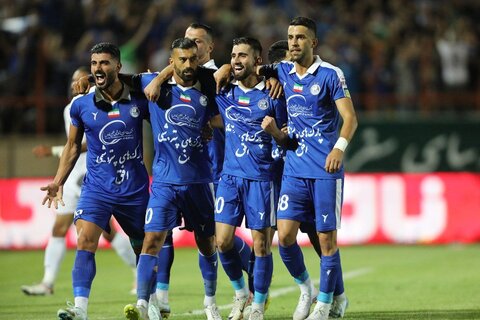 استقلال همچنان لیست خروجی دارد!