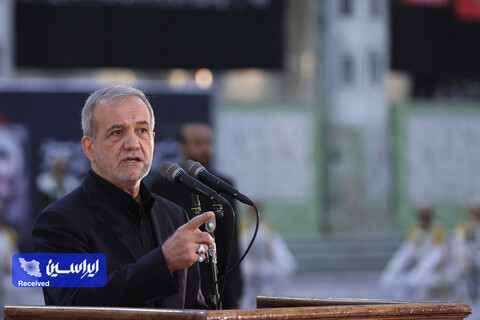 تجدید میثاق رئیس جمهور و اعضای هیئت دولت چهاردهم با آرمان‌های امام راحل