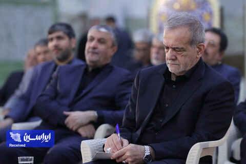 تجدید میثاق رئیس جمهور و اعضای هیئت دولت چهاردهم با آرمان‌های امام راحل