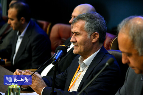 پنل دوم همایش «توسعه متوازن و پایدار صنعت آهن و فولاد ایران»