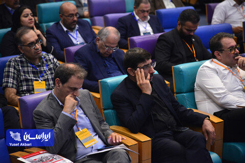 پنل دوم همایش «توسعه متوازن و پایدار صنعت آهن و فولاد ایران»