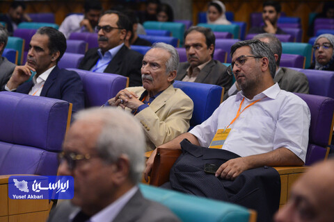 پنل سوم همایش «توسعه متوازن و پایدار صنعت آهن و فولاد ایران»