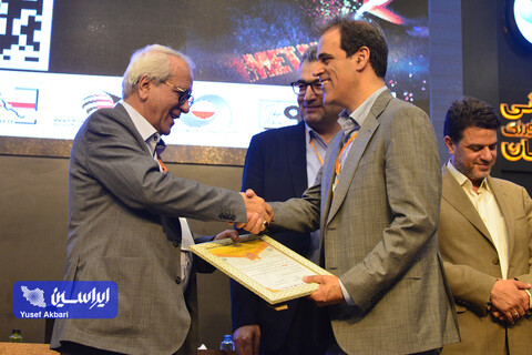 پنل سوم همایش «توسعه متوازن و پایدار صنعت آهن و فولاد ایران»