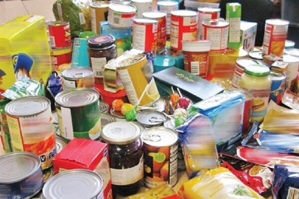 هنگام خرید مواد غذایی به برچسب اصالت محصول توجه شود