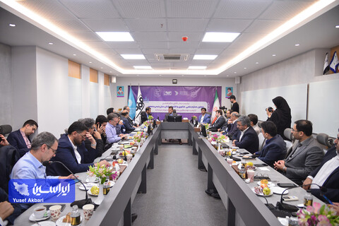 نشست معاون علمی رئیس جمهور با زیست‌بوم نوآوری و فناوری گروه فولاد مبارکه
