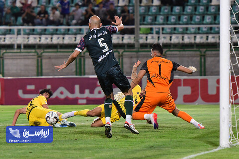 تساوی در دربی پرهیجان اصفهان؛ ذوب‌آهن و سپاهان امتیازها را تقسیم کردند