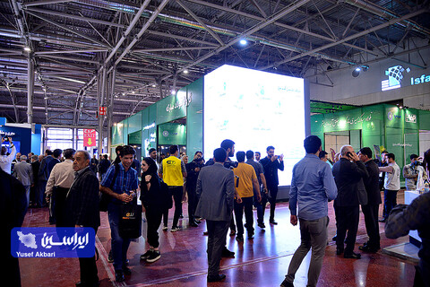 آیین افتتاح و غرفه گروه فولاد مبارکه در اولین روز از دومین نمایشگاه تخصصی انرژی‌های نو و تجدیدپذیر اصفهان