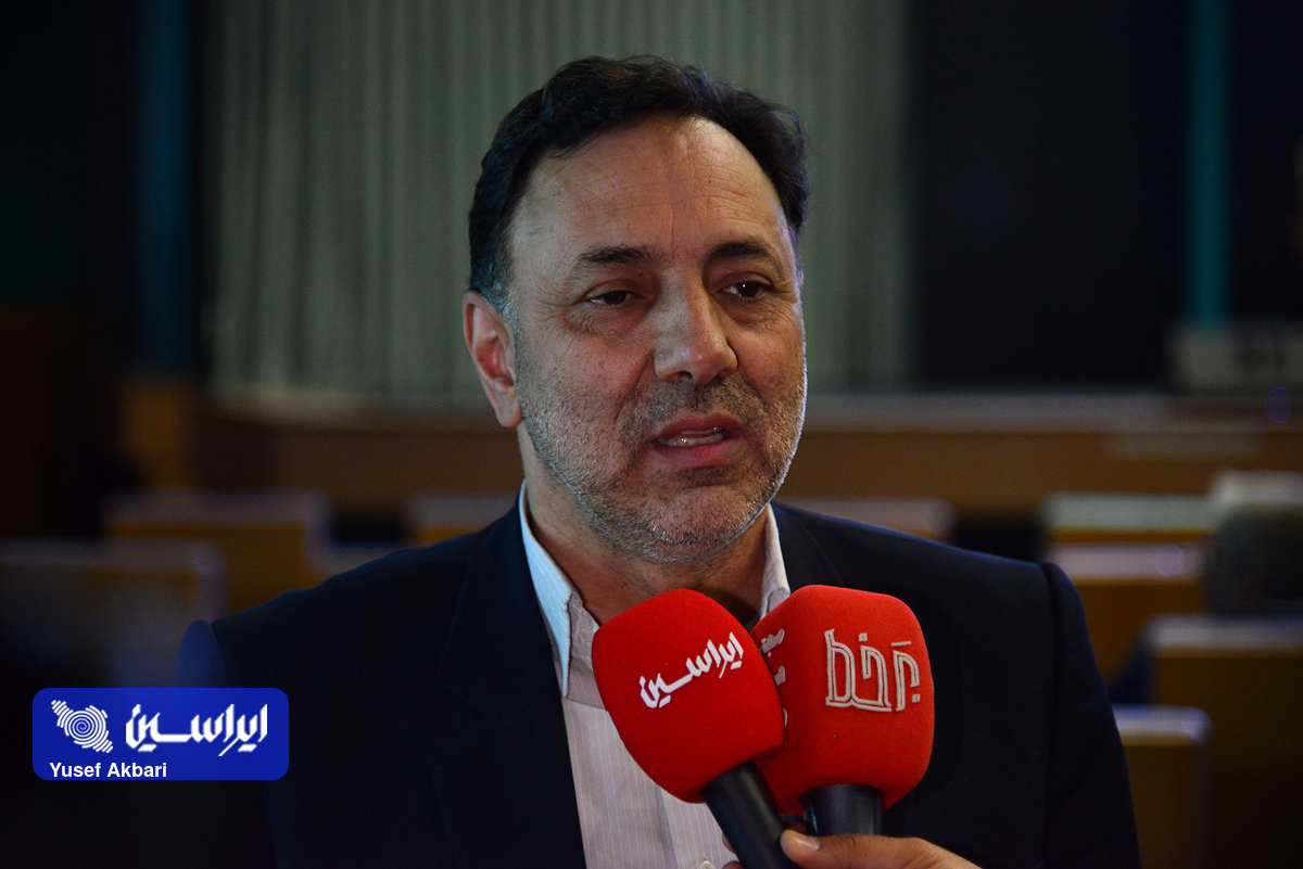 لزوم راه‌اندازی نیروگاه‌های تولید برق خورشیدی در جوار شهرک‌های صنعتی