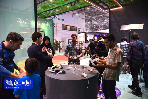 غرفه گروه فولاد مبارکه در سومین روز از نمایشگاه تخصصی انرژی‌های نو و تجدیدپذیر اصفهان