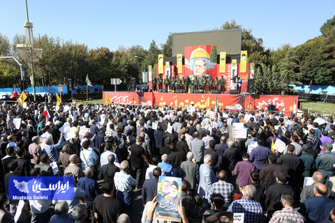 آئین تشییع و خاکسپاری سرلشکر شهید عباس نیلفروشان در اصفهان