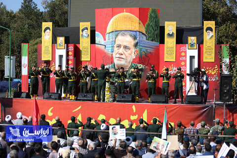 آئین تشییع و خاکسپاری سرلشکر شهید عباس نیلفروشان در اصفهان