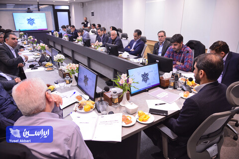 بازدید هیئت مدیره فولاد مبارکه از صندوق سرمایه گذاری خطرپذیر فولاد مبارکه