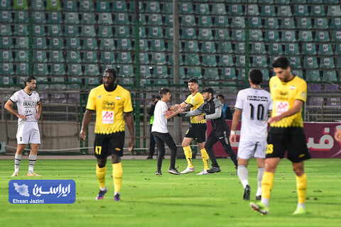 محافظت سپاهانی‌ها از جیمی‌جامپ