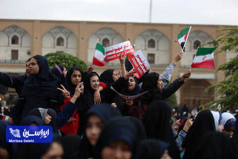 راهپیمایی 13 آبان