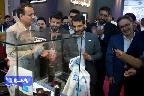 بازدید مدیرعامل شرکت فولاد مبارکه از بیست و یکمین نمایشگاه ایران متافو