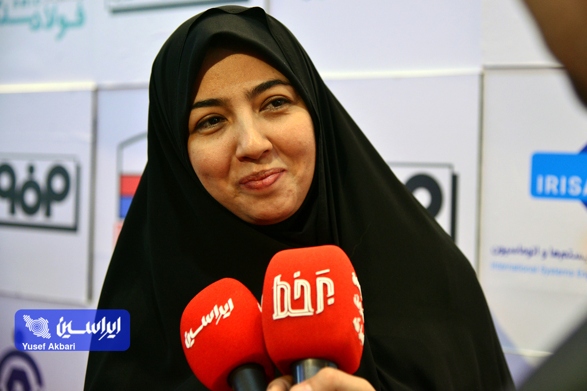 اولویت کمک به افزایش صادرات فولاد مبارکه و ورود ارز به کشور