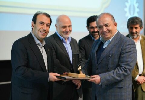 انتخاب ذوب آهن به عنوان صنعت برگزیده در تعاملات صنعتی پایدار با دانشگاه