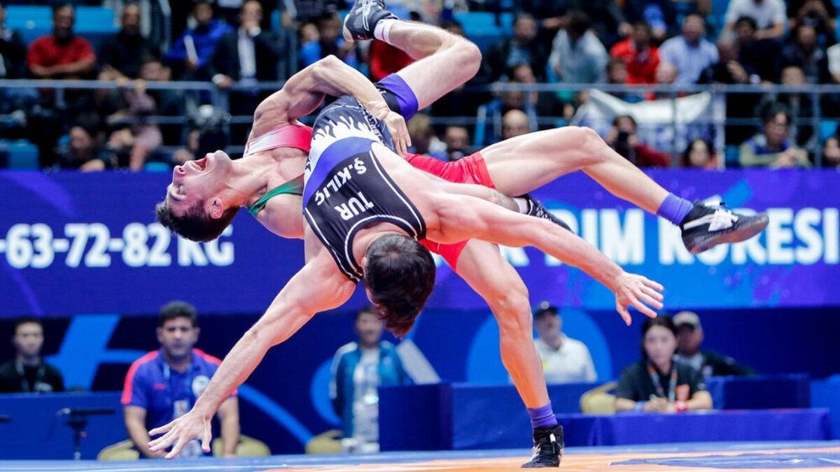 احتمال برگزاری کشتی جام باشگاه‌های جهان در سال جاری