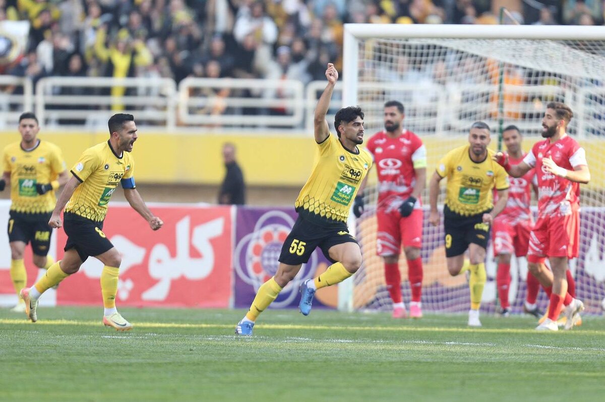 گل محمدامین حزباوی در دیدار سپاهان - پرسپولیس