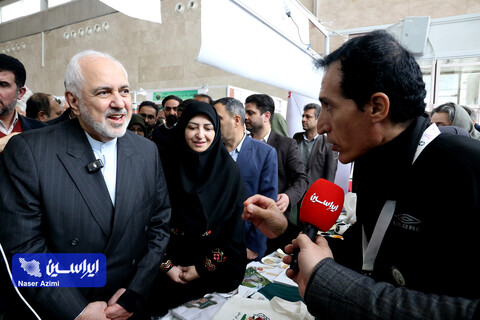 بازدید سخنگوی دولت، معاون راهبردی و معاون امور زنان رئیس جمهور از نمایشگاه محیط زیست