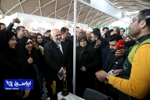 بازدید سخنگوی دولت، معاون راهبردی و معاون امور زنان رئیس جمهور از نمایشگاه محیط زیست