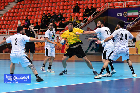 شکست هندبالیست‌های سپاهان مقابل سنگ آهن