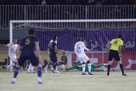 چادرملو در خانه یک امتیاز از استقلال گرفت