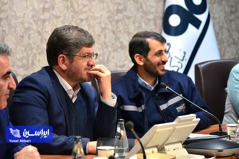 نشست صمیمانه مدیرعامل و معاونین شرکت فولاد مبارکه با مدیرعامل شرکت راه آهن جمهوری اسلامی ایران و هیئت همراه