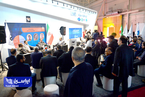 غرفه فولاد مبارکه در دومین روز چهاردهمین نمایشگاه بین‌المللی انرژی‌های تجدیدپذیر