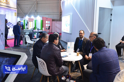 غرفه فولاد مبارکه در سومین روز چهاردهمین نمایشگاه بین‌المللی انرژی‌های تجدیدپذیر