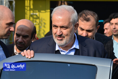 بازدید وزیر نیرو از چهاردهمین نمایشگاه بین‌المللی انرژی‌های تجدیدپذیر