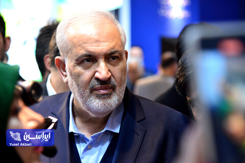 بازدید وزیر نیرو از چهاردهمین نمایشگاه بین‌المللی انرژی‌های تجدیدپذیر