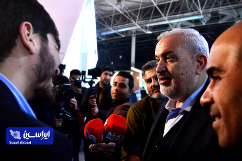 بازدید وزیر نیرو از چهاردهمین نمایشگاه بین‌المللی انرژی‌های تجدیدپذیر