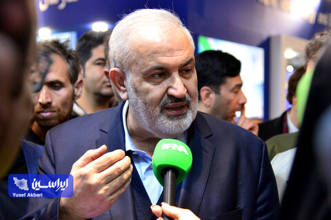 بازدید وزیر نیرو از چهاردهمین نمایشگاه بین‌المللی انرژی‌های تجدیدپذیر