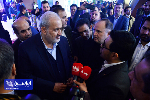 بازدید وزیر نیرو از چهاردهمین نمایشگاه بین‌المللی انرژی‌های تجدیدپذیر