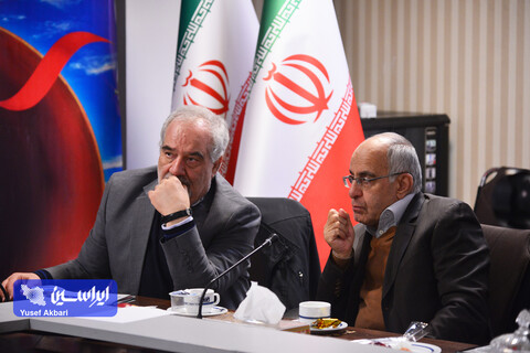 نشست هم‌اندیشی شرکت فولاد مبارکه و اعضای هیئت مدیره انجمن تولیدکنندگان لوله‌های فولادی و پوشش خطوط انتقال