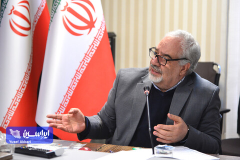 نشست هم‌اندیشی شرکت فولاد مبارکه و اعضای هیئت مدیره انجمن تولیدکنندگان لوله‌های فولادی و پوشش خطوط انتقال