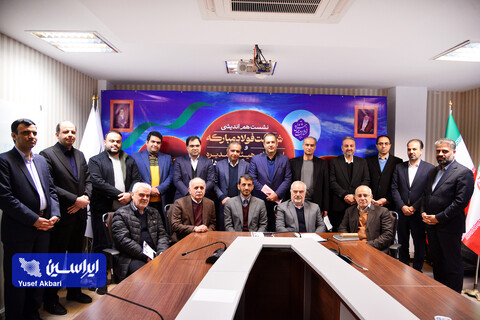 نشست هم‌اندیشی شرکت فولاد مبارکه و اعضای هیئت مدیره انجمن تولیدکنندگان لوله‌های فولادی و پوشش خطوط انتقال