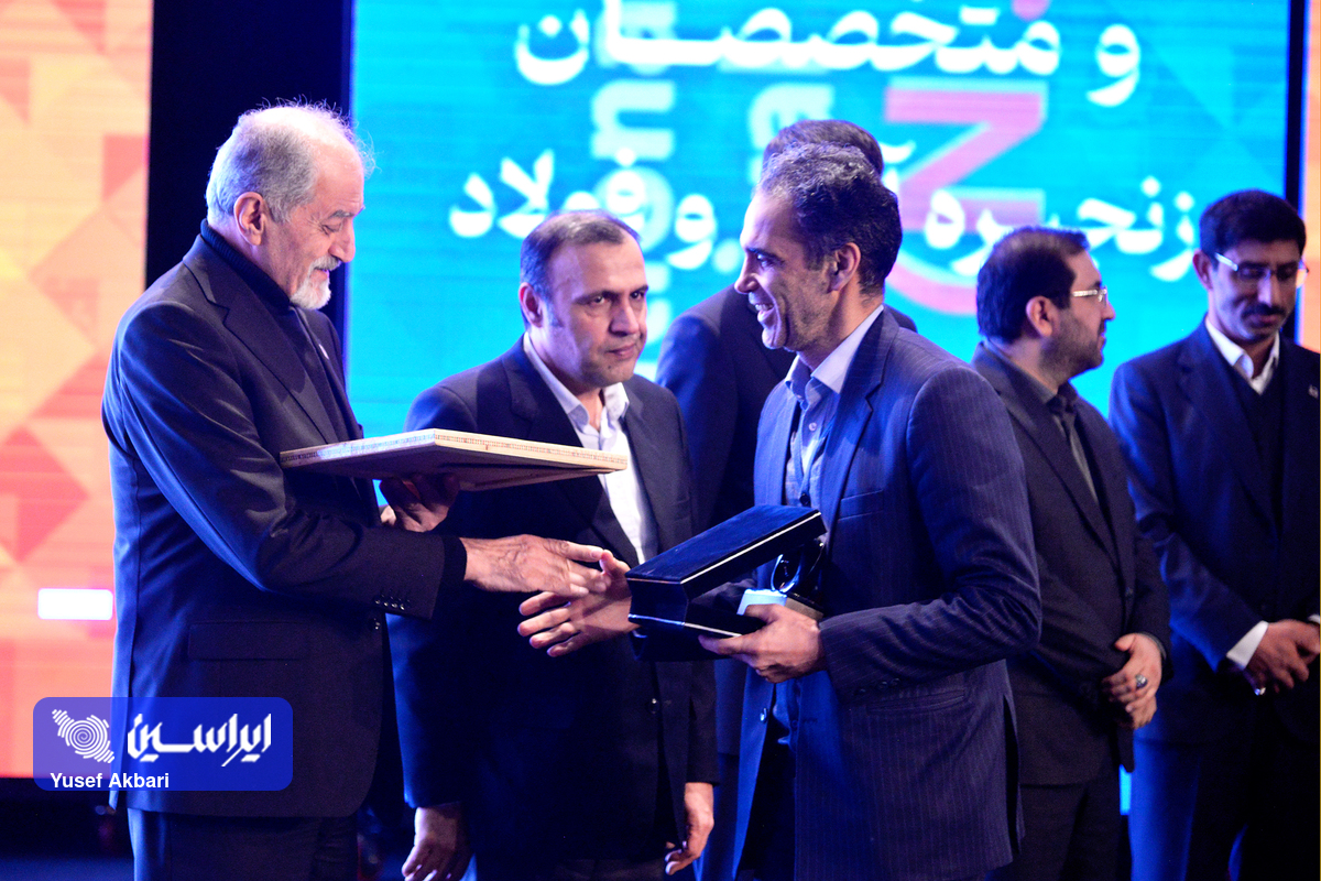 فولاد مبارکه شرکت پیشروی بومی‌سازی و توسعه تکنولوژی زنجیره آهن و فولاد ایران معرفی شد