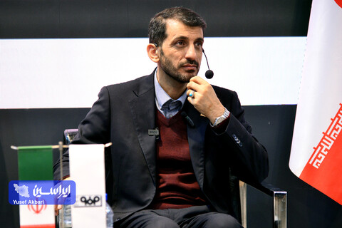 فولاد مبارکه به واسطه تعهد به بحث‌های زیست به سمت تولید فولاد سبز گام برداشته‌ است/ استفاده از هیدروژن به جای گاز طبیعی در فرایند احیا در دستور کار این شرکت